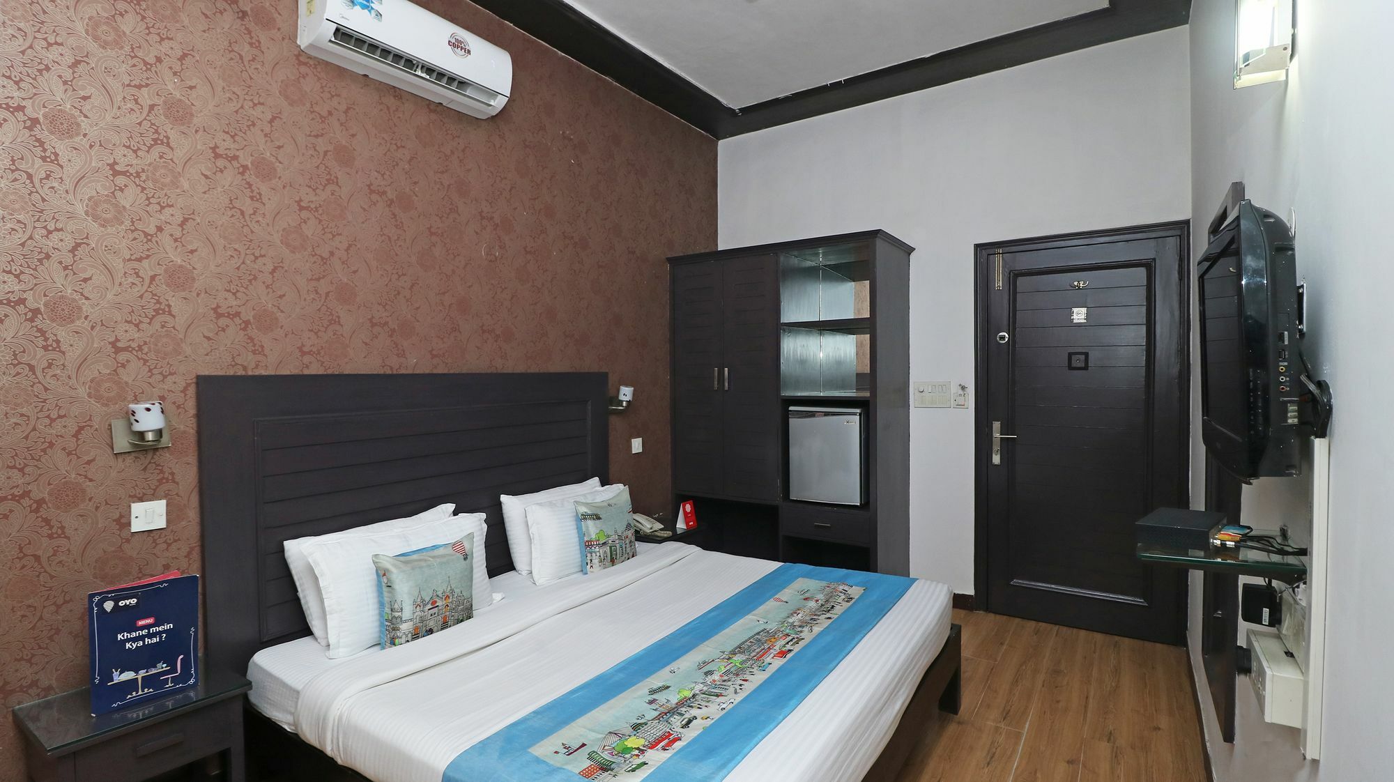 Hotel Chalet New Delhi Eksteriør billede